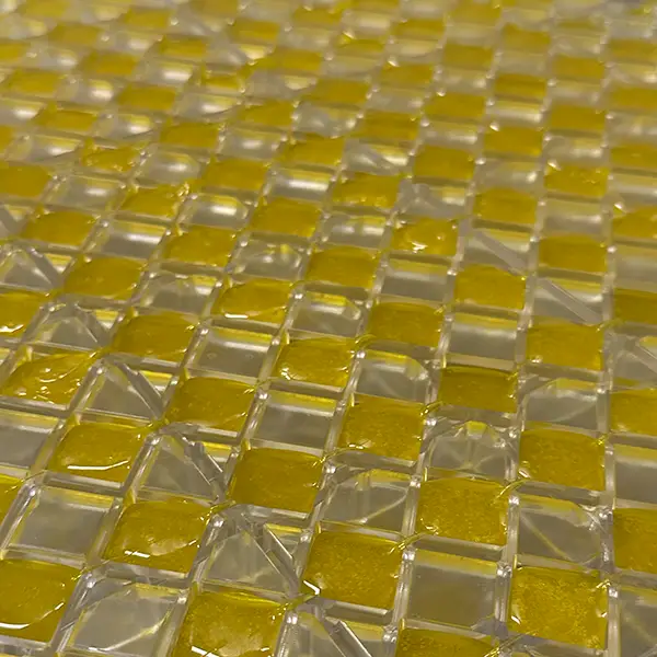vertis-products-gummies-tray